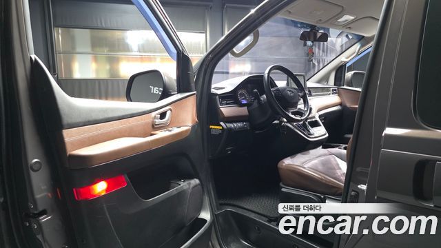 Hyundai Starex 2019 — photo 10