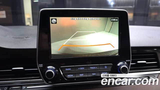 Hyundai Starex 2019 — photo 15