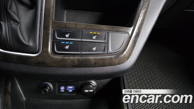 Hyundai Starex 2019 — photo 17