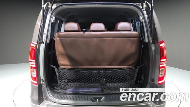 Hyundai Starex 2019 — photo 20