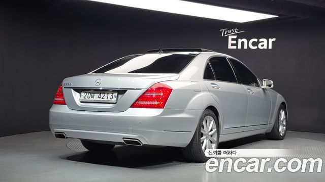 Mercedes-Benz S-Class 2010 — photo 2