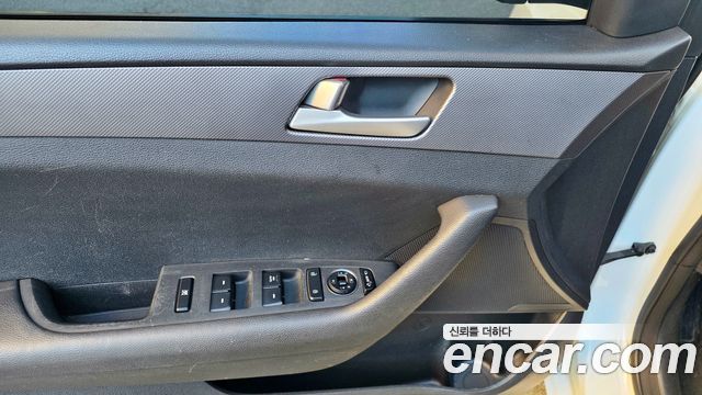 Hyundai Sonata 2015 — photo 16