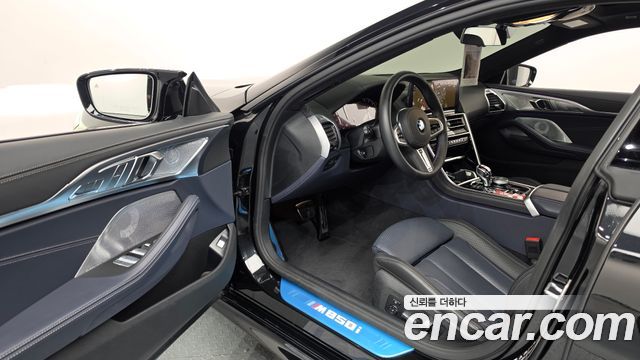 BMW 8-Series 2026 — photo 13