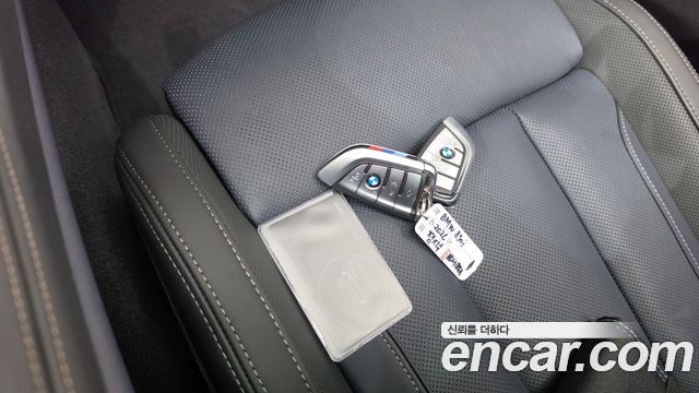 BMW 8-Series 2026 — photo 22