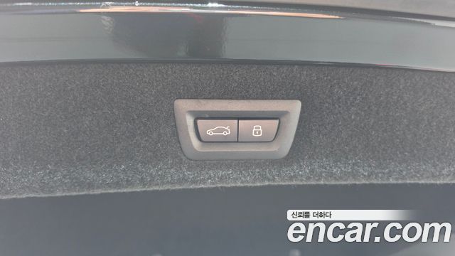 BMW 8-Series 2026 — photo 24