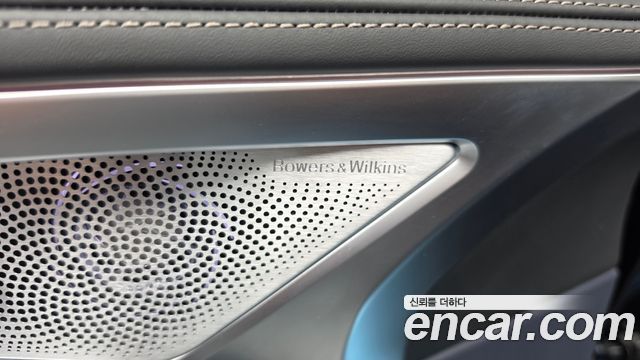BMW 8-Series 2026 — photo 35