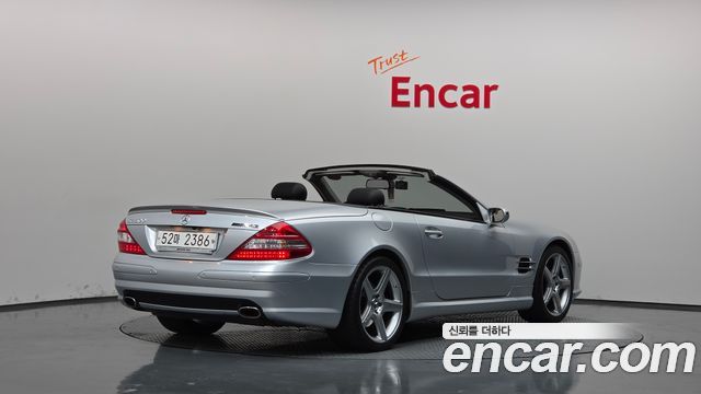 Mercedes-Benz SL-Class 2007 — photo 2