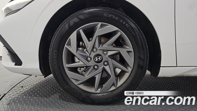 Hyundai AVANTE 2024 — photo 5