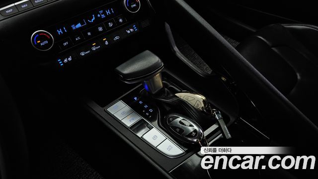 Hyundai AVANTE 2024 — photo 12