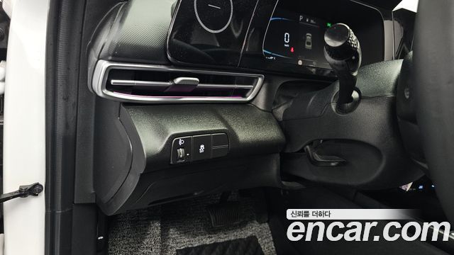 Hyundai AVANTE 2024 — photo 23
