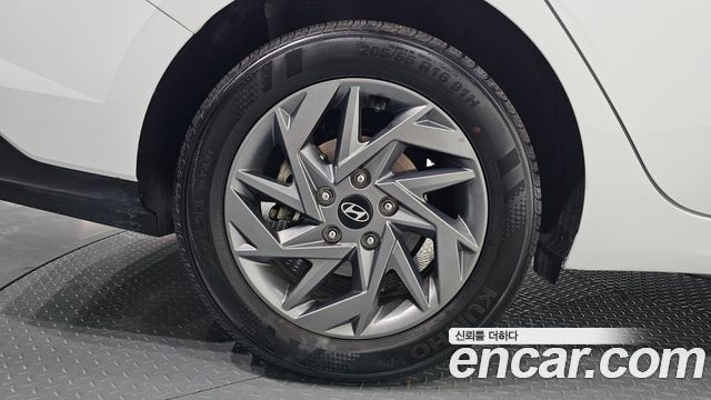 Hyundai AVANTE 2024 — photo 7