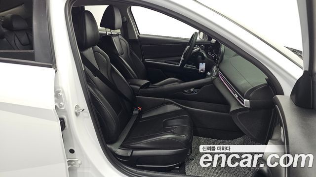 Hyundai AVANTE 2024 — photo 16