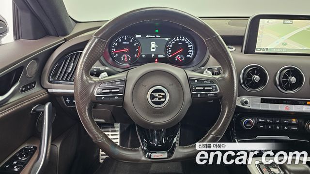 Kia Stinger 2018 — photo 20