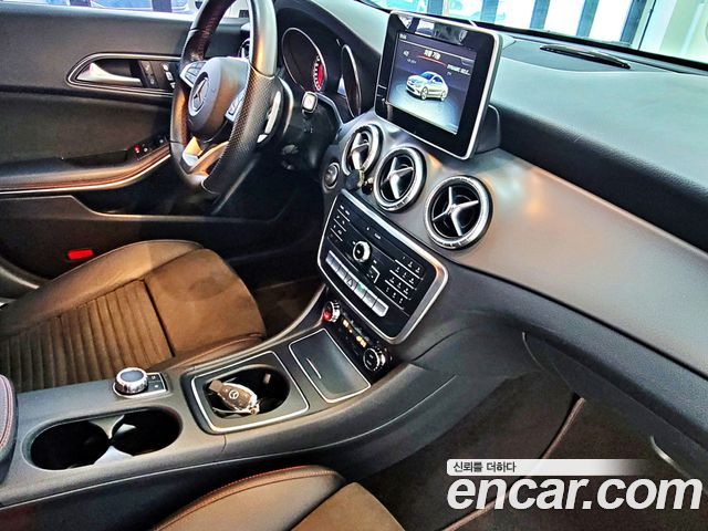 Mercedes-Benz CLA-Class 2018 — photo 9