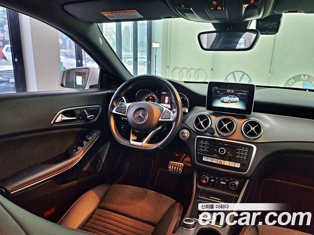 Mercedes-Benz CLA-Class 2018 — photo 11
