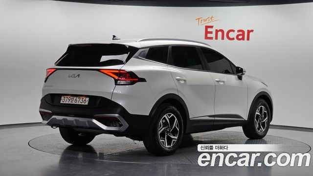 Kia Sportage 2023 — photo 2