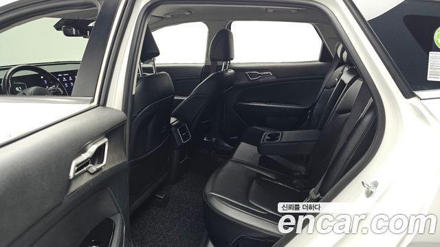 Kia Sportage 2023 — photo 18