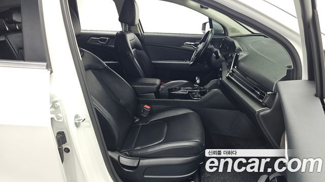 Kia Sportage 2023 — photo 16