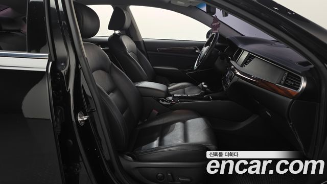 Kia K7 2016 — photo 11
