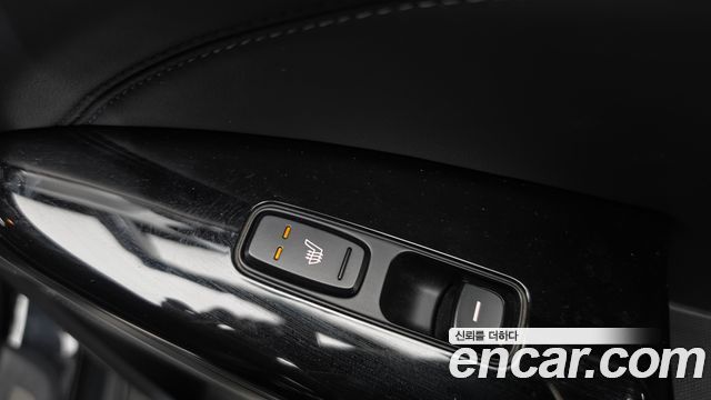 Kia K7 2016 — photo 17