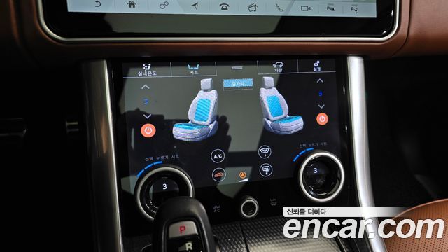 Land Rover Range Rover Sport 2017 — photo 31