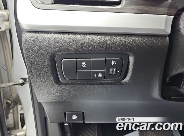KG Mobility KORANDO 2015 — photo 18