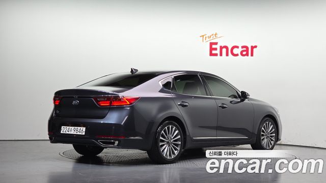 Kia K7 2019 — photo 2