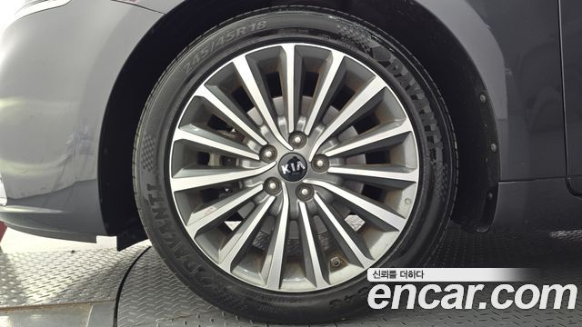 Kia K7 2019 — photo 5