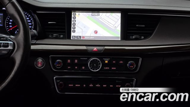 Kia K7 2019 — photo 20