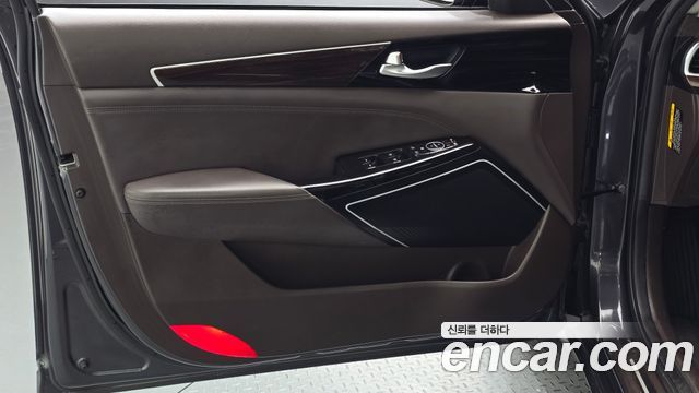 Kia K7 2019 — photo 14