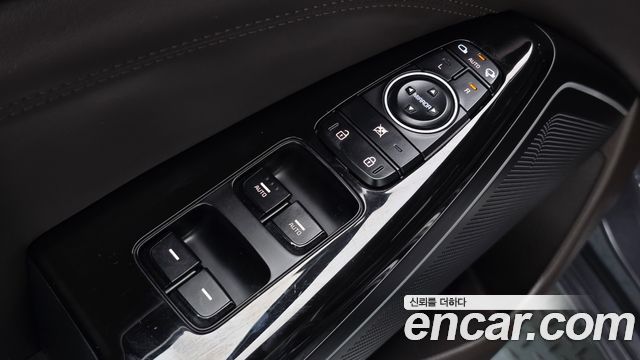Kia K7 2019 — photo 34