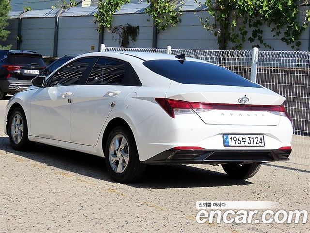 Hyundai AVANTE 2021 — photo 3