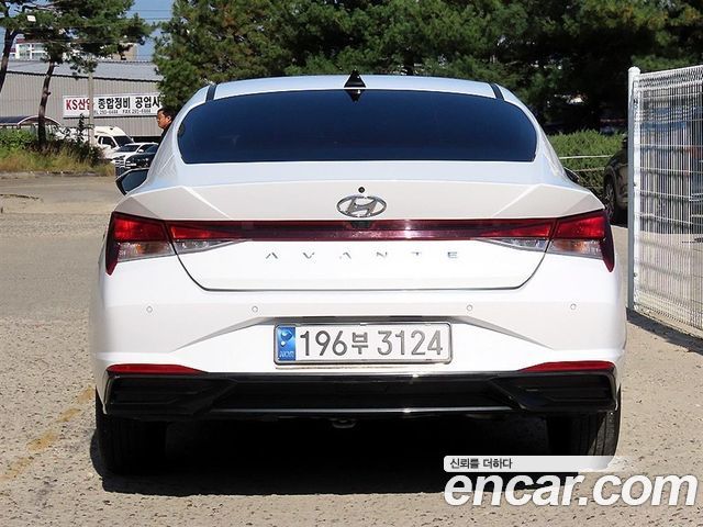 Hyundai AVANTE 2021 — photo 4