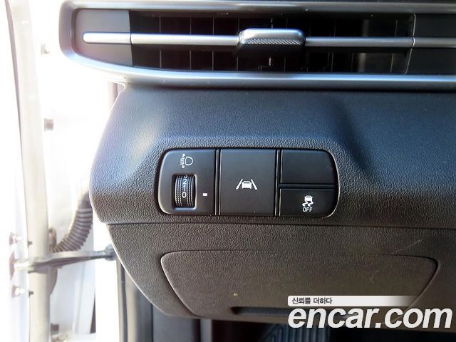Hyundai AVANTE 2021 — photo 12