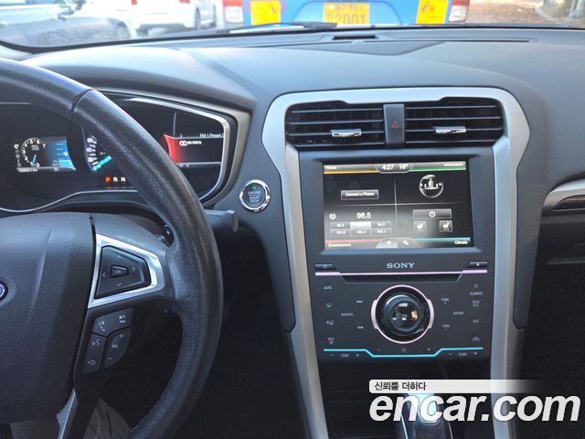 Ford Fusion 2014 — photo 11
