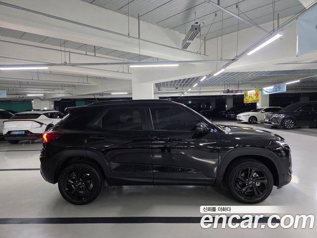 Chevrolet Korea Trailblazer 2022 — photo 3