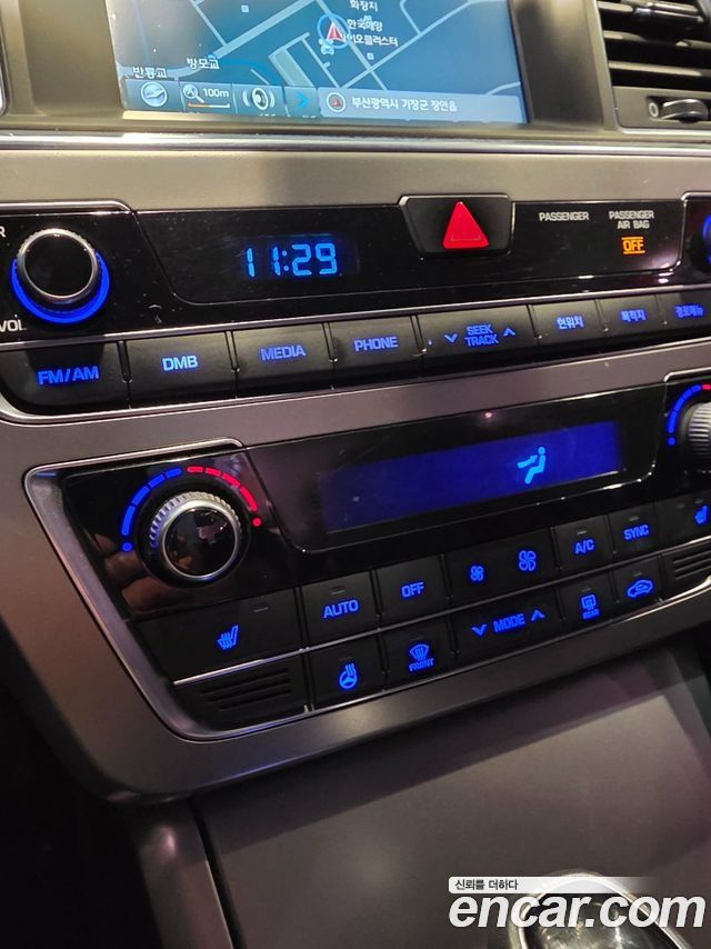 Hyundai Sonata 2016 — photo 17