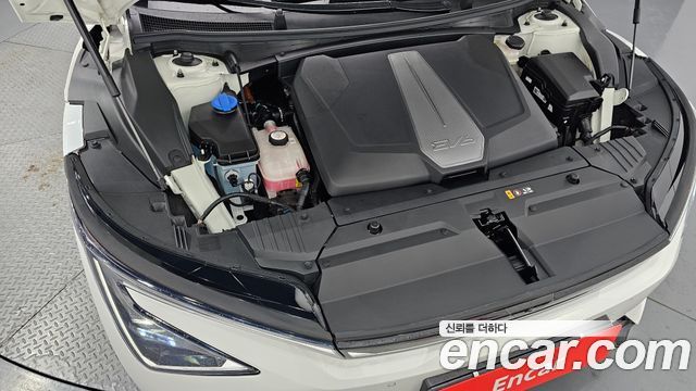 Kia EV6 2025 — photo 6