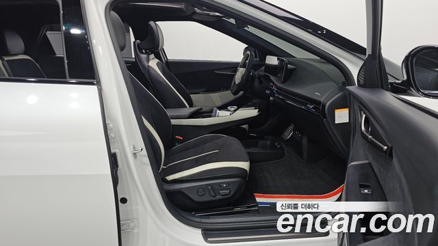 Kia EV6 2025 — photo 16