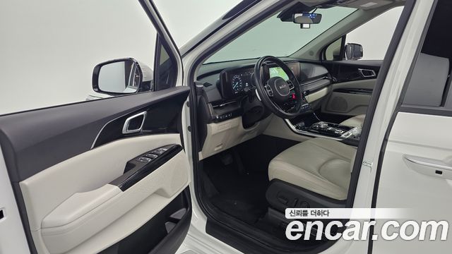Kia Canival 2023 — photo 13