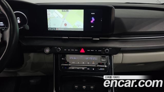 Kia Canival 2023 — photo 18