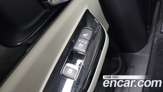 Kia Canival 2023 — photo 25