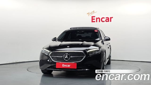 Mercedes-Benz E-Class 2026 — photo 3