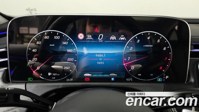 Mercedes-Benz E-Class 2026 — photo 11