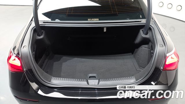 Mercedes-Benz E-Class 2026 — photo 22