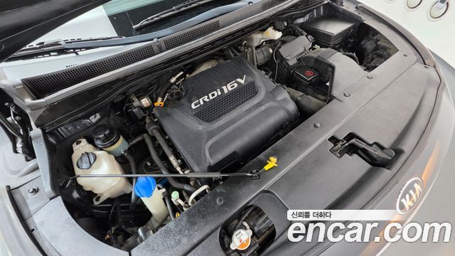 Kia Canival 2015 — photo 6
