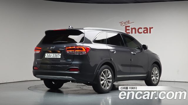 Kia Sorento 2017 — photo 2