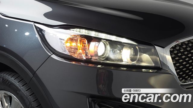 Kia Sorento 2017 — photo 8