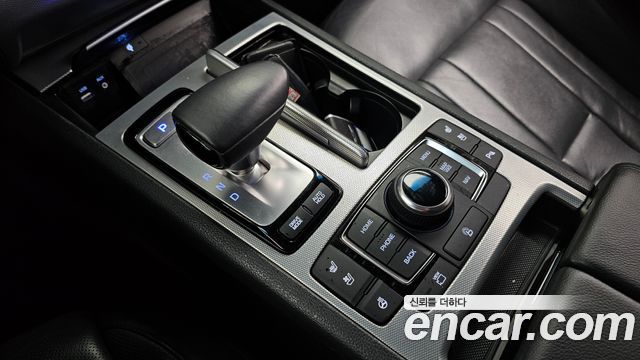Genesis G80 2017 — photo 12