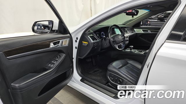 Genesis G80 2017 — photo 13